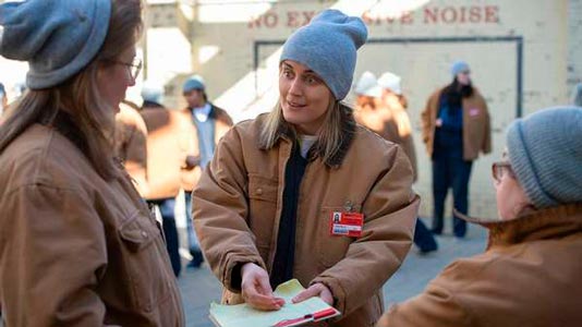 Сериал Оранжевый хит сезона - Добро пожаловать в тюрьму